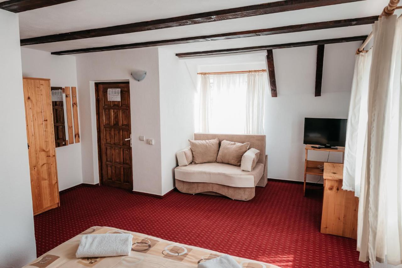 Moara De Piatra Hotell Carta  Exteriör bild