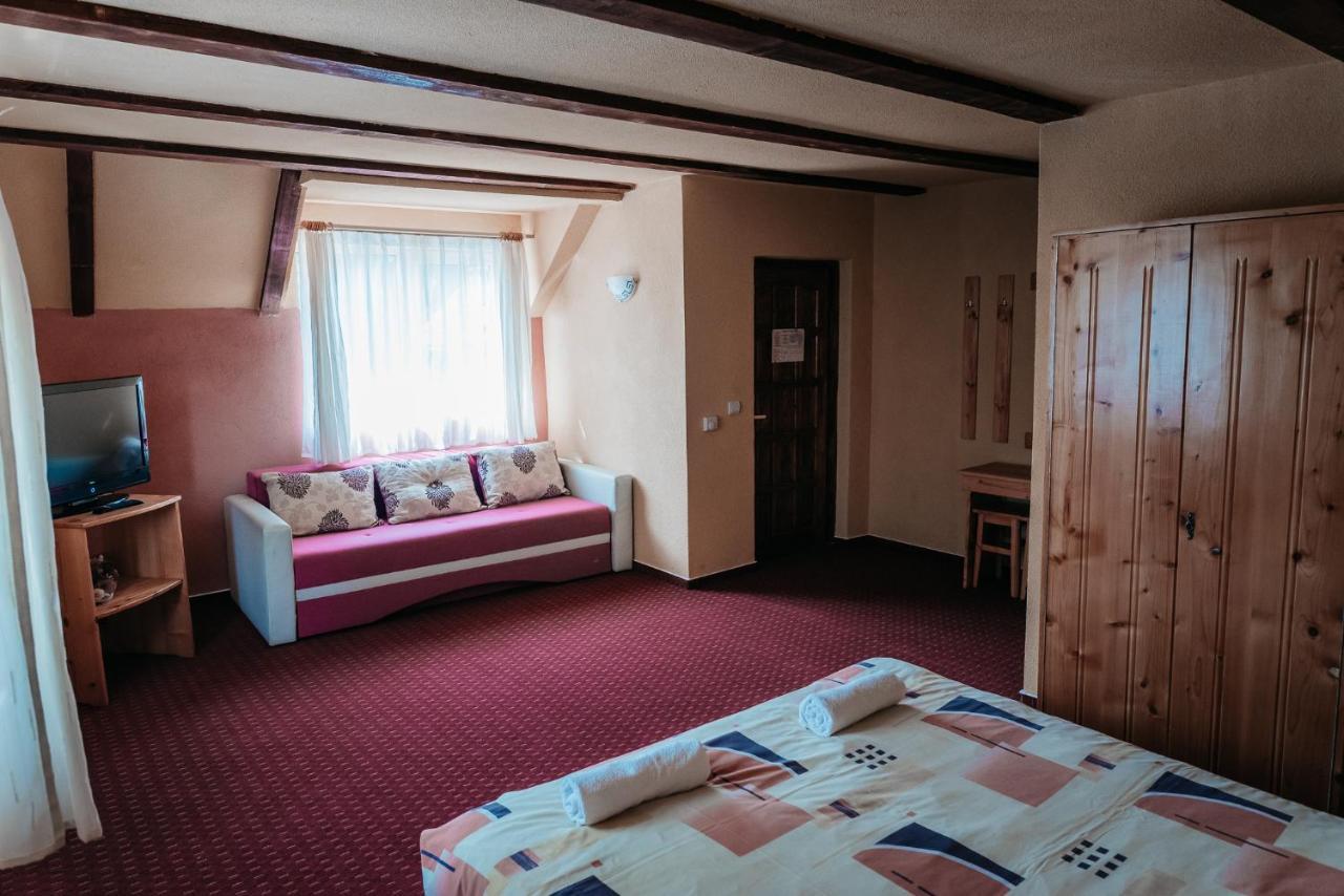 Moara De Piatra Hotell Carta  Exteriör bild