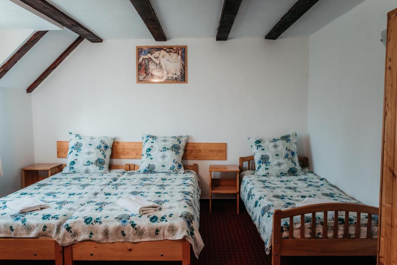 Moara De Piatra Hotell Carta  Exteriör bild